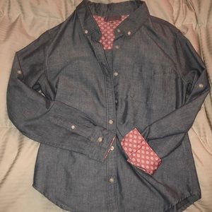 Women’s button up